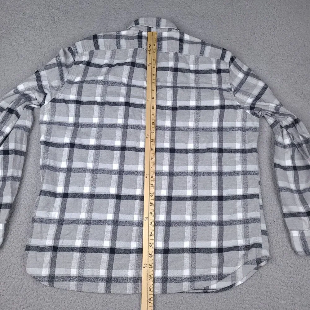 J Crew Flannel Shirt Men's XL Gray Plaid Cotton Button‎ Down Pockets Outdoor